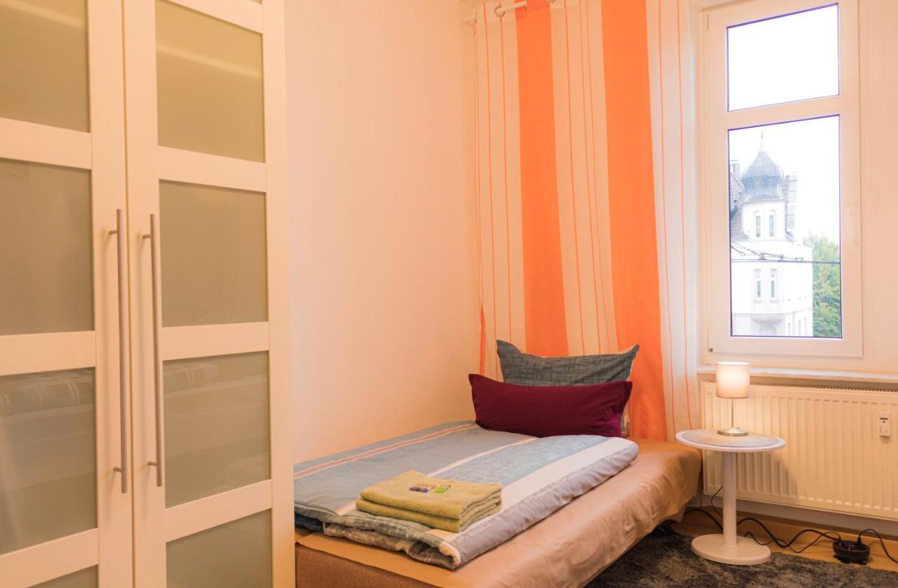 Ferienwohnung Fuer 4, Mitten In Solingen Esterno foto