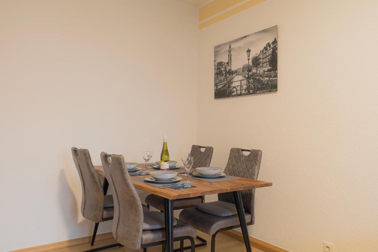 Ferienwohnung Fuer 4, Mitten In Solingen Esterno foto
